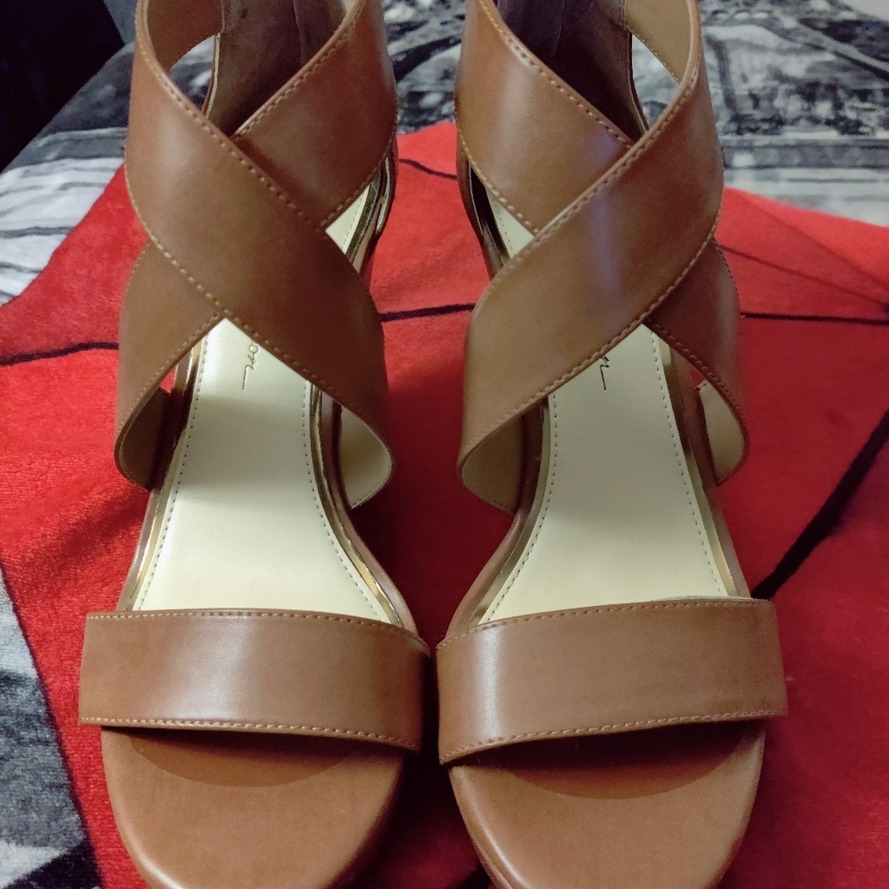 Jessica Simpson brown wedges